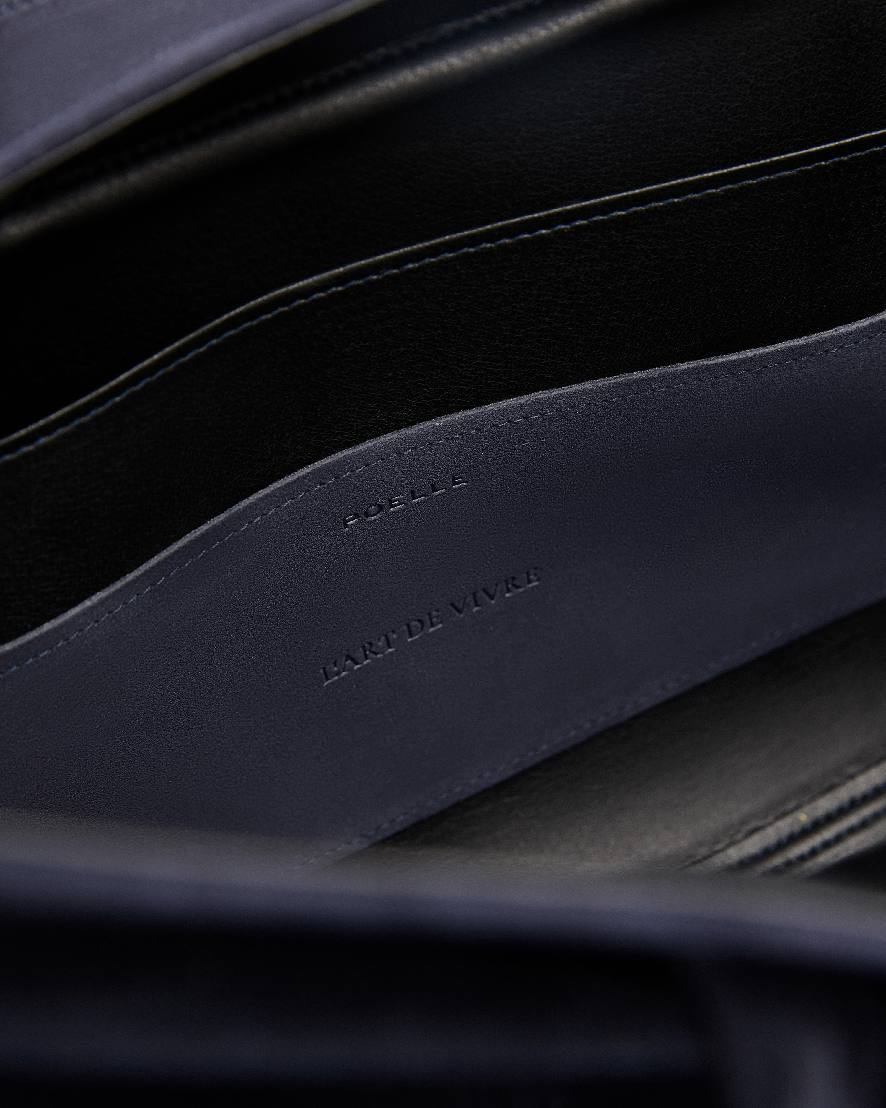 Medium Carolyn Tote Bag Navy image 4