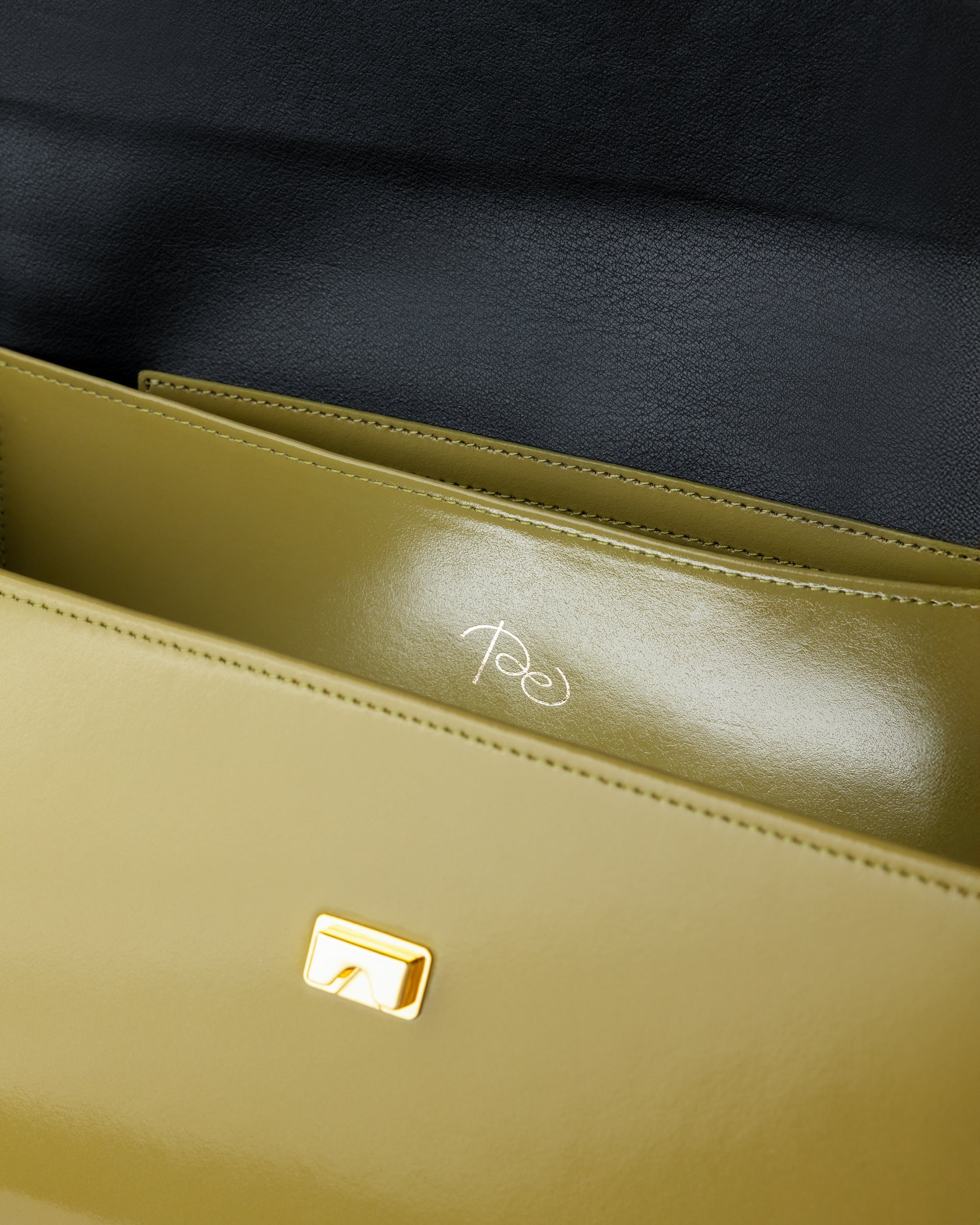Untitled bag Medium Оливковий