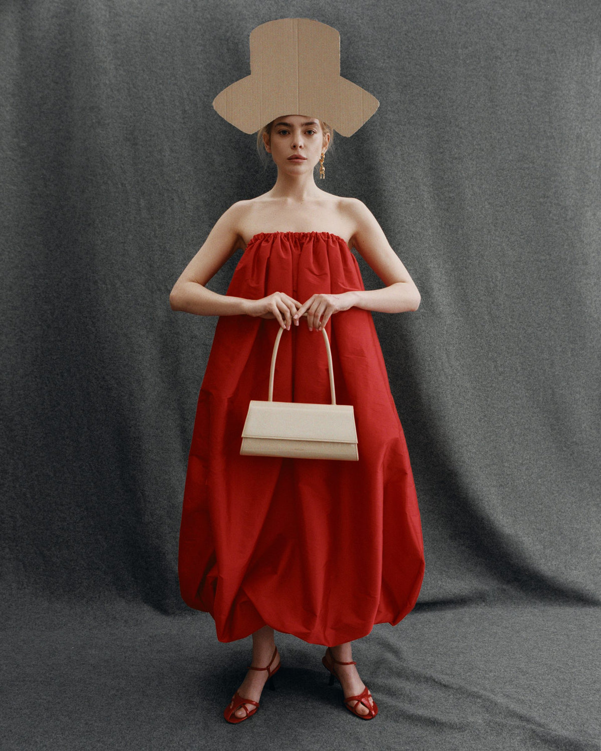 Untitled Bag Small Молочна — кампанія Papier Collé