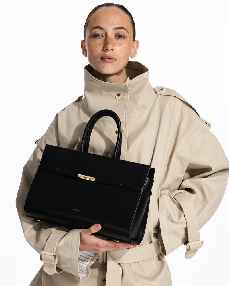 Object № 03 bag Medium Чорна