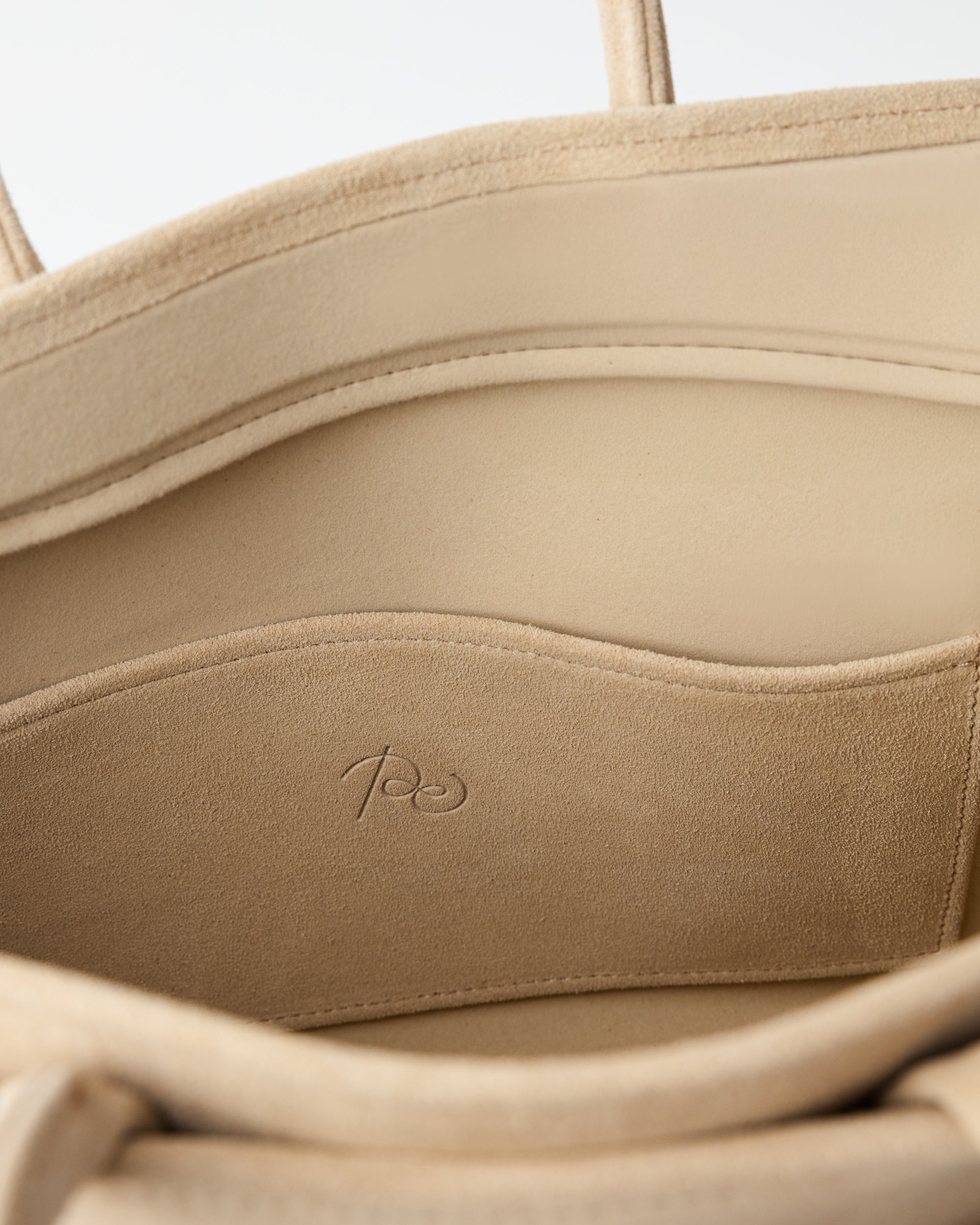 Object № 03 bag Medium Молочний